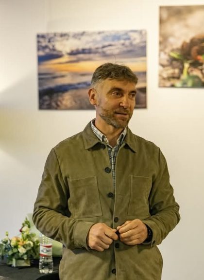 ARTŪRO BARTKAUS FOTOGRAFIJŲ PARODA „ODĖ MOTERIŠKOJO PRADO IŠTAKOMS – MOTINAI GAMTAI“